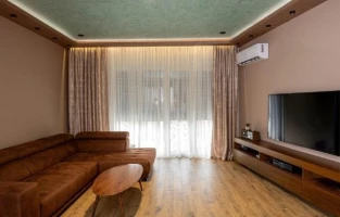 Stan, Trosoban<br>95 m<sup>2</sup>, Širi centar