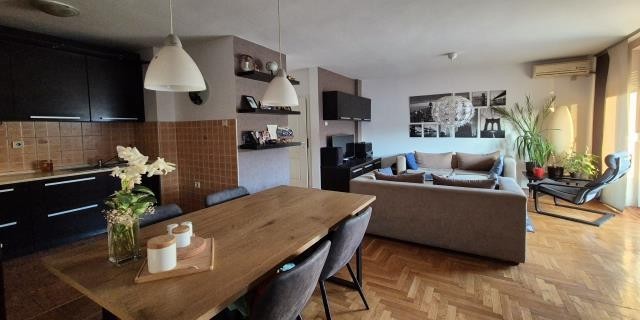 Novi Sad Nova Detelinara Three-room apartment