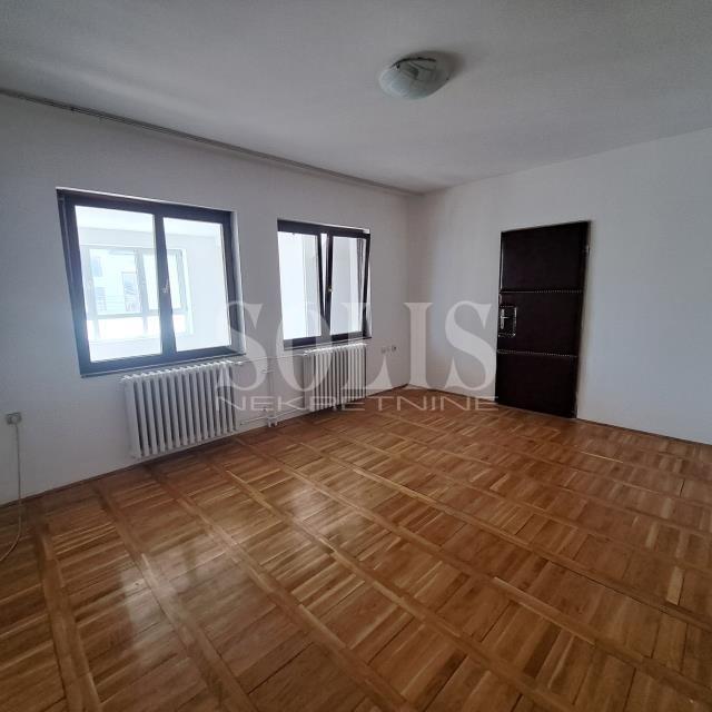 Novi Sad Salajka Three-room apartment