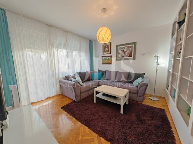 Novi Sad Stanica Three-room apartment