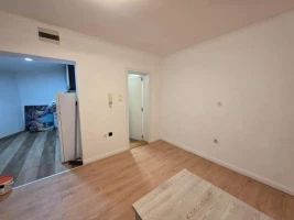 Стан, Гарсоњера<br>26 m<sup>2</sup>, Centar