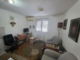 Wohnung, 1.5-Zimmer Wohnung<br>27 m<sup>2</sup>, Bulevar Evrope