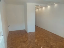 Стан, Гарсоњера<br>25 m<sup>2</sup>, Bulevar
