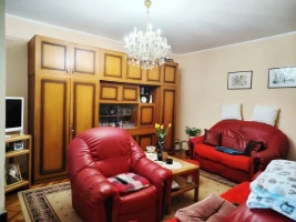 Stan, Trosoban<br>71 m<sup>2</sup>, Kej