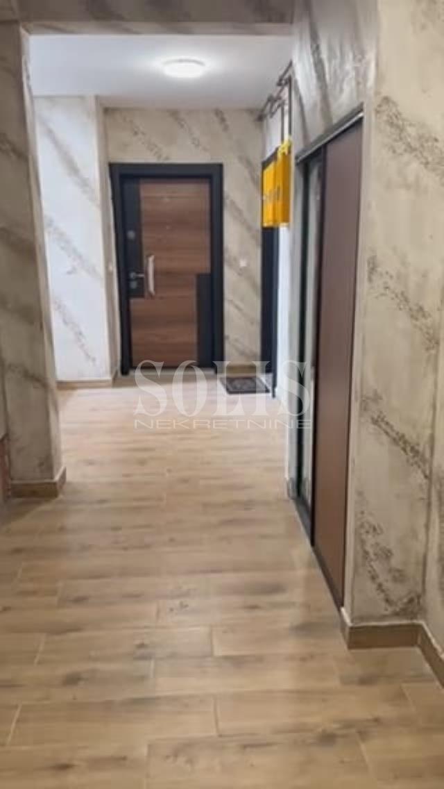 Stan, Irig, Širi centar | Šifra: 1052375