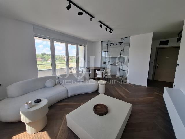 Stan, Petrovaradin, Alibegovac | Šifra: 1052385