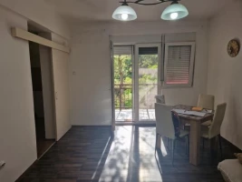 Стан, Двособан<br>46 m<sup>2</sup>, Centar