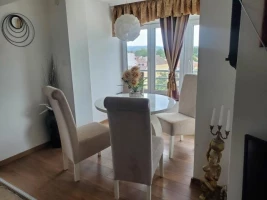 Stan, Trosoban<br>52 m<sup>2</sup>, Bulevar