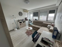 Stan, Dvosoban<br>39 m<sup>2</sup>, Bulevar