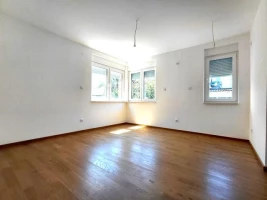 Stan, Dvosoban<br>48 m<sup>2</sup>, Telep - severni