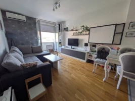 Stan, Dvosoban<br>47 m<sup>2</sup>, SAJAM KOMPLEKS