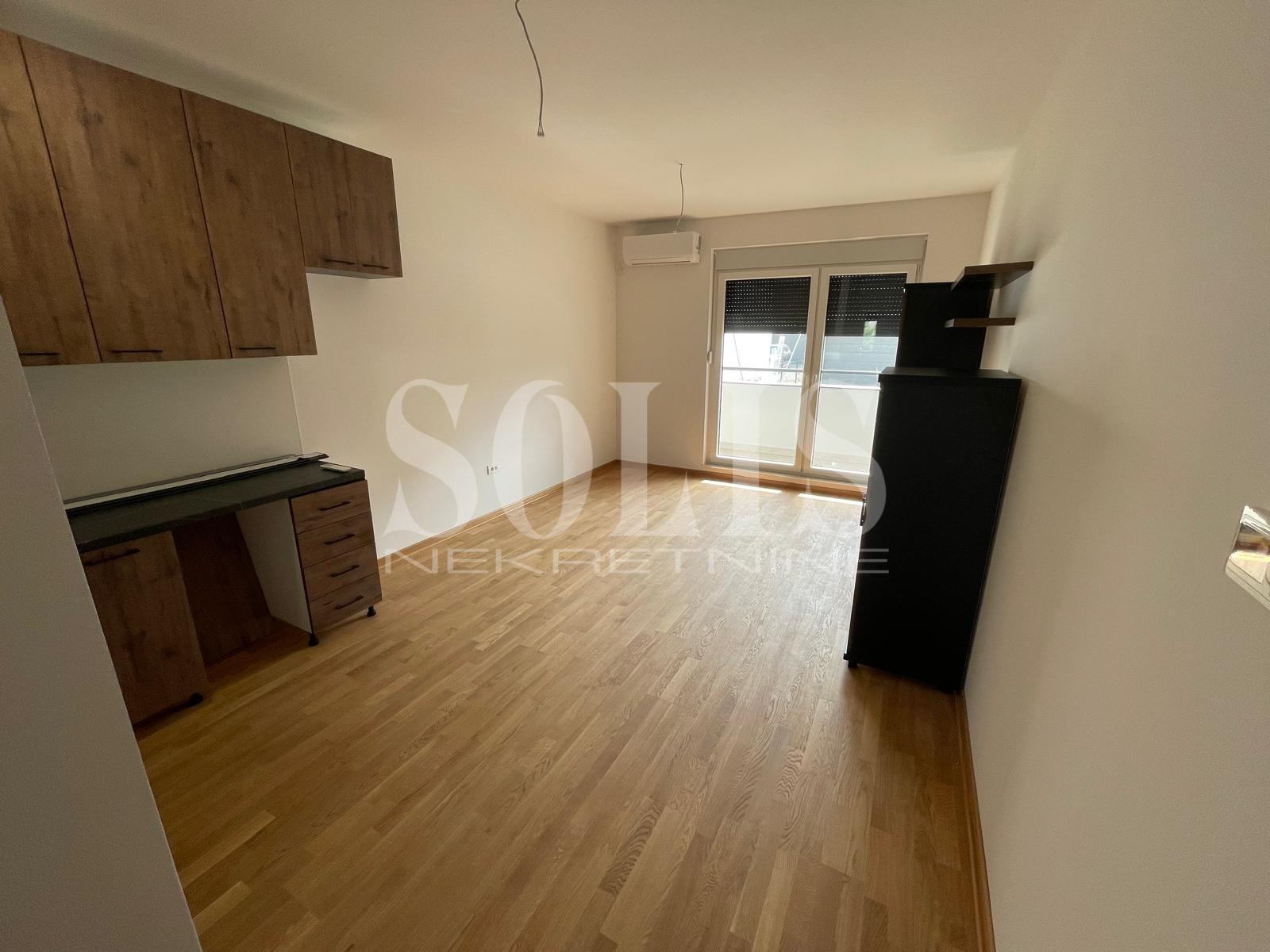 Stan, Petrovaradin, Širi centar | Šifra: 1052673