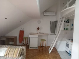 Stan, Garsonjera<br>25 m<sup>2</sup>, Socijalno