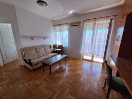 Стан, Једноипособан<br>38 m<sup>2</sup>, Bulevar Evrope