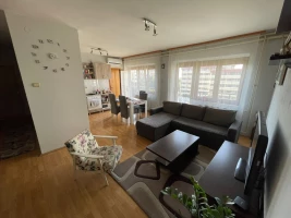 Apartment, Four- room apartment<br>101 m<sup>2</sup>, Stanica