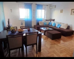 Stan, Dvosoban<br>51 m<sup>2</sup>, Somborski bulevar