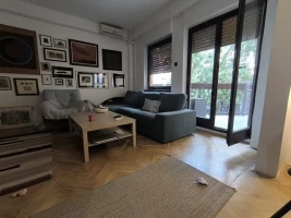 Stan, Troiposoban<br>84 m<sup>2</sup>, Centar