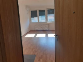 Stan, Jednoiposoban<br>42 m<sup>2</sup>, Telep - južni