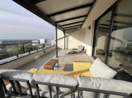 Stan, Višesoban<br>145 m<sup>2</sup>, Sremska Kamenica