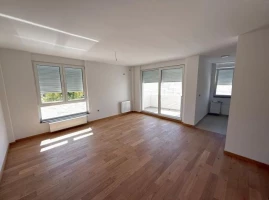 Stan, Trosoban<br>76 m<sup>2</sup>, Telep - severni