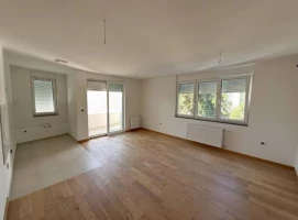 Stan, Četvorosoban<br>86 m<sup>2</sup>, Telep - severni