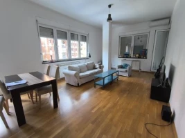 Stan, Četvorosoban<br>108 m<sup>2</sup>, Bulevar