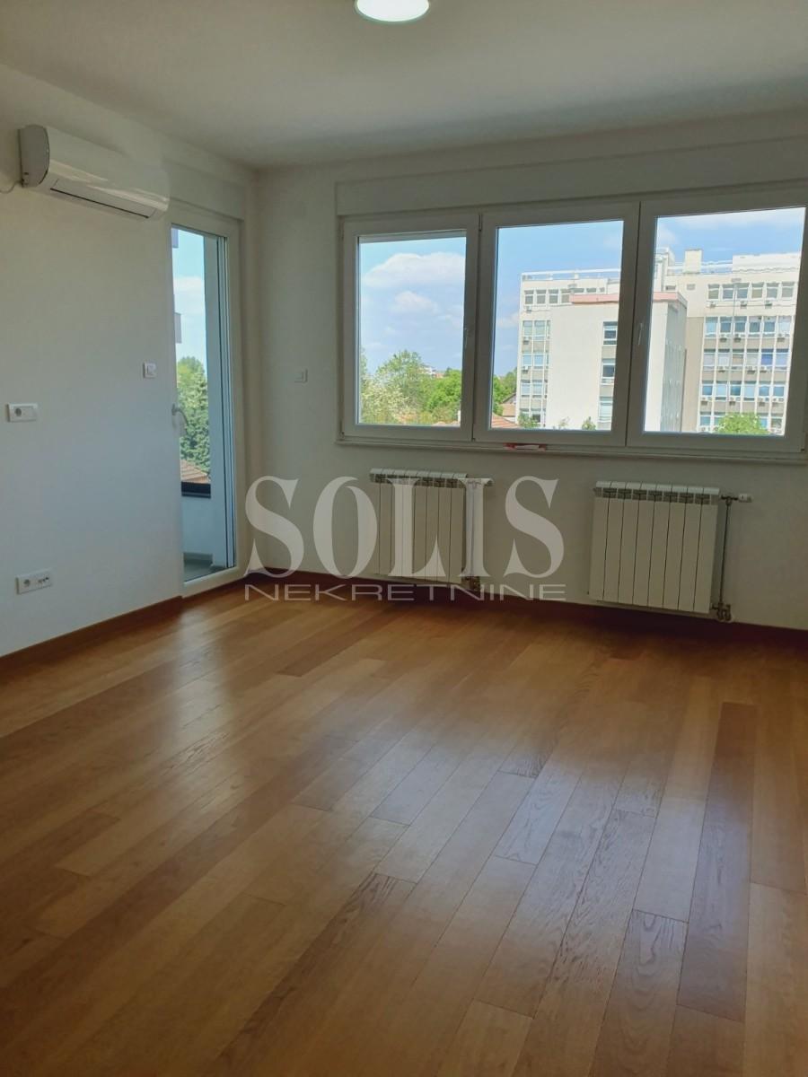 Stan, Novi Sad, Bulevar Evrope | Šifra: 1052937