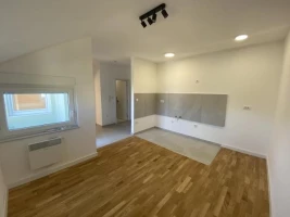 Stan, Jednoiposoban<br>36 m<sup>2</sup>, Grbavica