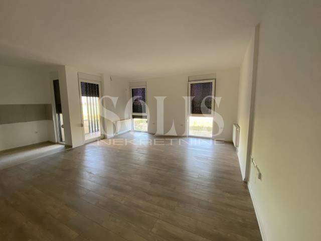 Petrovaradin Stari majur Četvorosoban