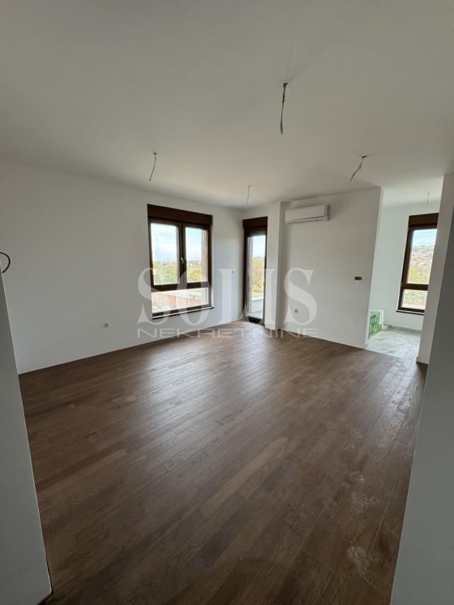 Sremska Kamenica Popovica Trosoban