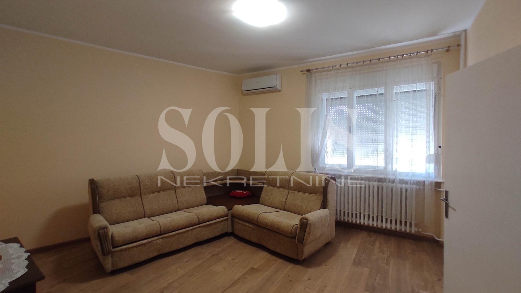 Sremski Karlovci Širi centar Četvorosoban