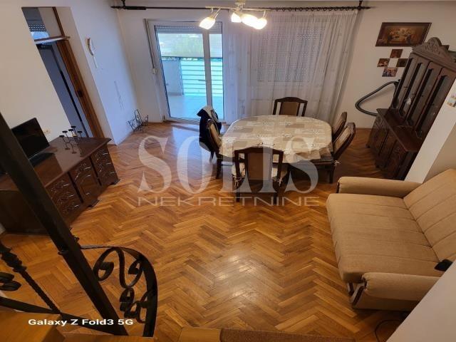 Novi Sad Sajam Trosoban