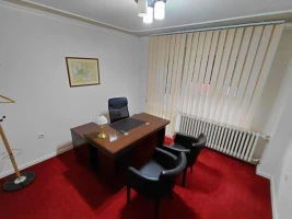 Stan, Trosoban<br>73 m<sup>2</sup>, Bulevar