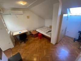 Stan, Garsonjera<br>29 m<sup>2</sup>, Bulevar