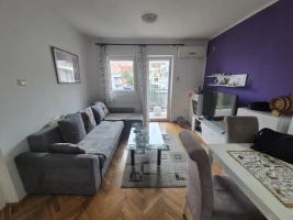 Stan, Jednoiposoban<br>36 m<sup>2</sup>, Cara Dušana - Adamovićevo