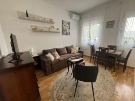 Stan, Jednoiposoban<br>31 m<sup>2</sup>, Sadovi