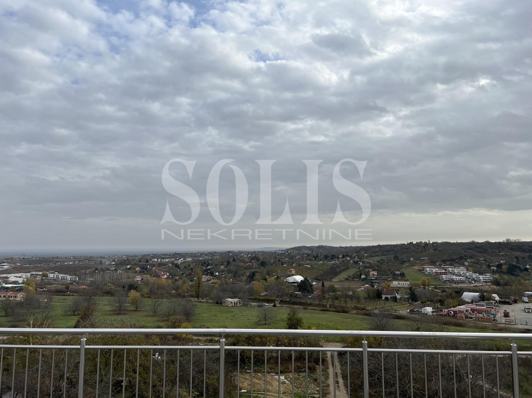 Sremska Kamenica Tatarsko brdo Četvorosoban