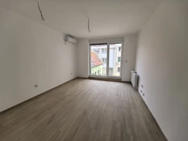 Stan, Garsonjera<br>24 m<sup>2</sup>, Centar