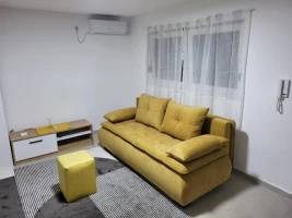 Stan, Garsonjera<br>24 m<sup>2</sup>, Bulevar Evrope