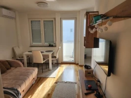 Stan, Dvoiposoban<br>46 m<sup>2</sup>, Trandžament