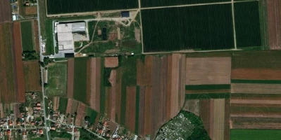 ЗЕМЉИШТЕ, 0.73 ha, Krčedin, Širi centar